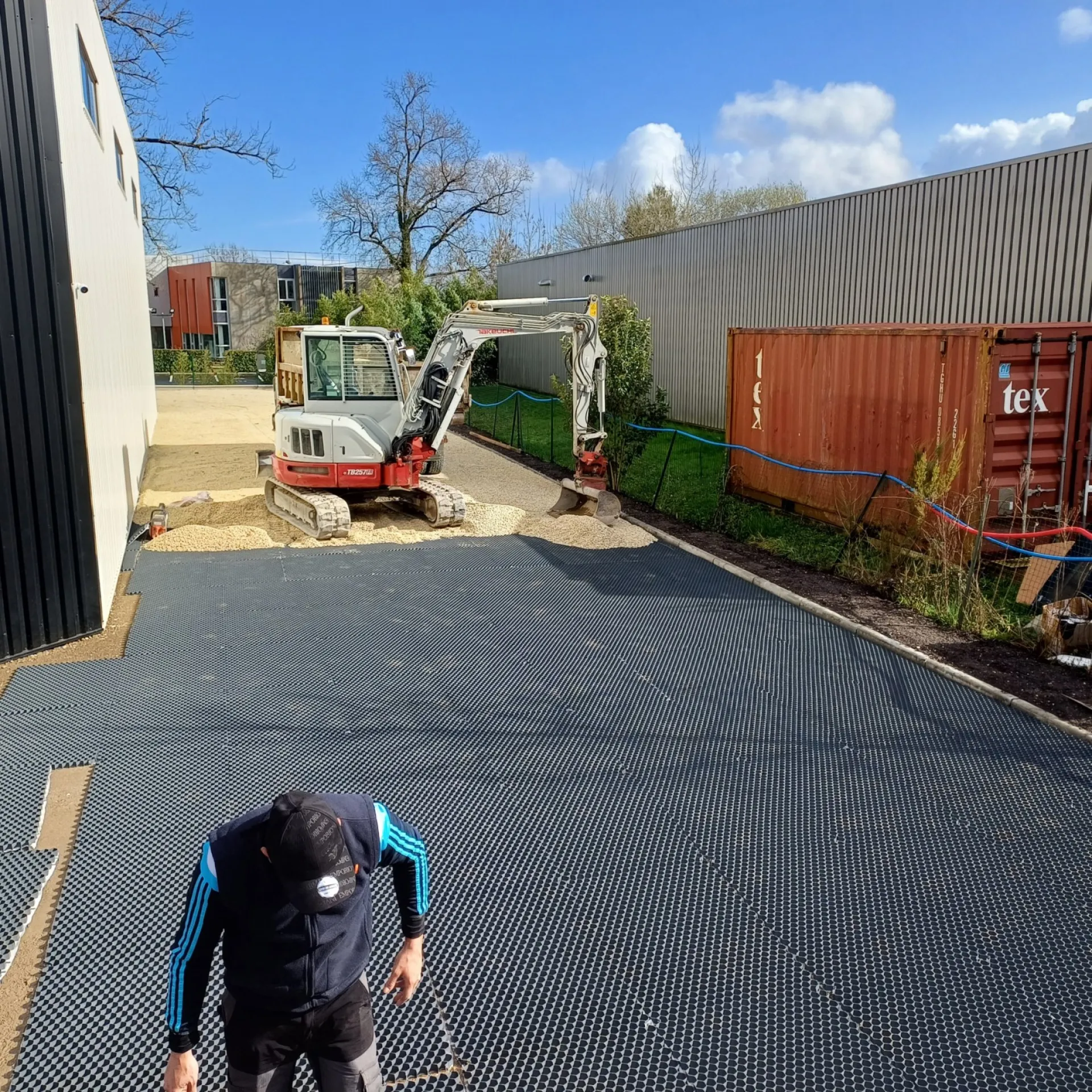 TTL33 spécialisé en création de parking pour l'industrie et le bâtiment autour de Canéjan 33 