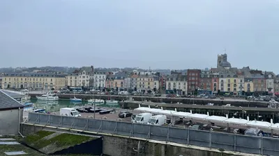 Appartement de type T2 vue port de 44,36m² à rénover, situé proche du centre-ville de Dieppe, 76