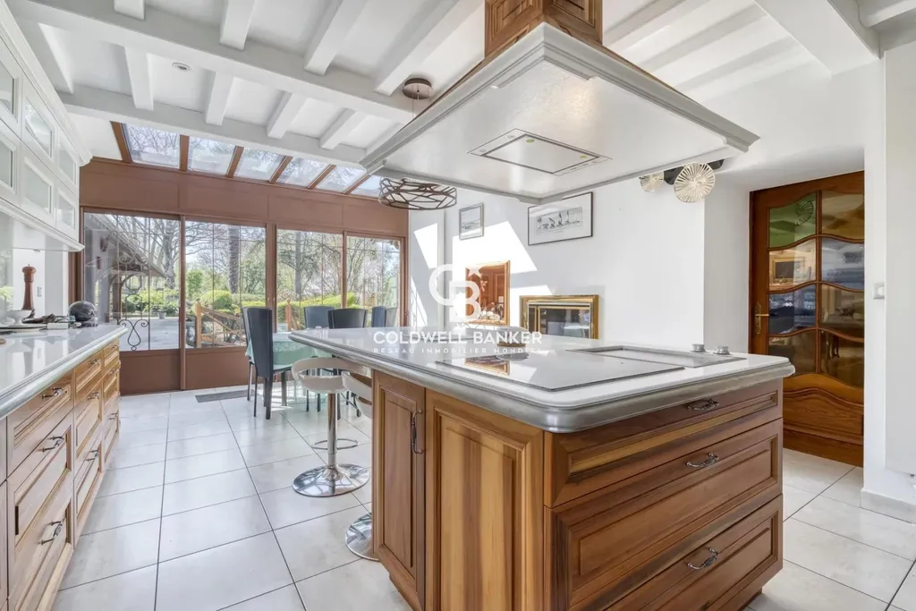 à vendre une magnifique maison à 17km du mans dans un cadre exceptionnel