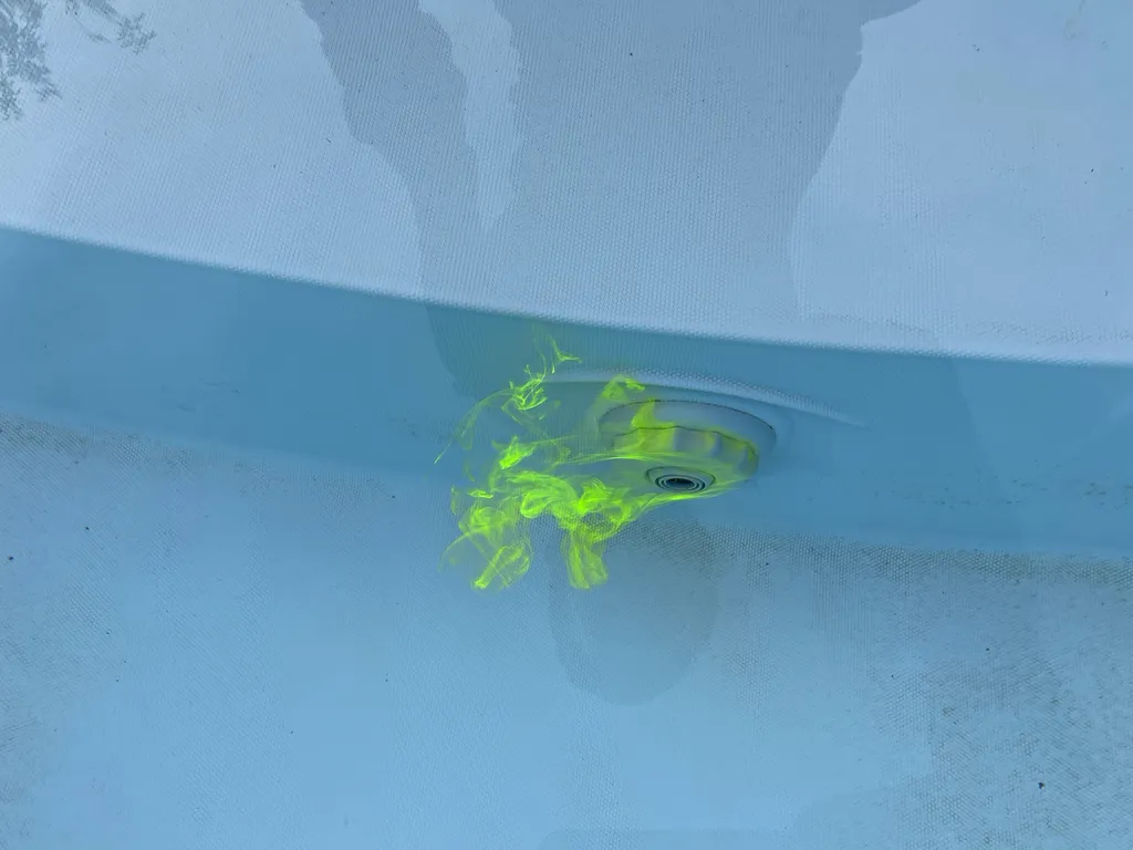 Localisation d'une fuite sur piscine liner à Arcachon dans le 33 sans vidange par un spécialiste SABACA NOUVELLE AQUITAINE