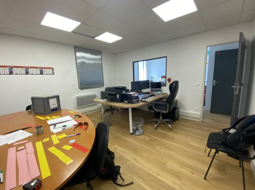 LE HAVRE - À louer Local d’activité de 100 m² avec atelier et bureaux – Proximité zone portuaire du Havre