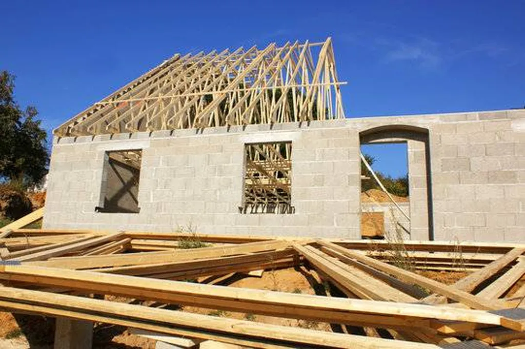 vente de charpente fermette pour professionnel et particulier à Valence