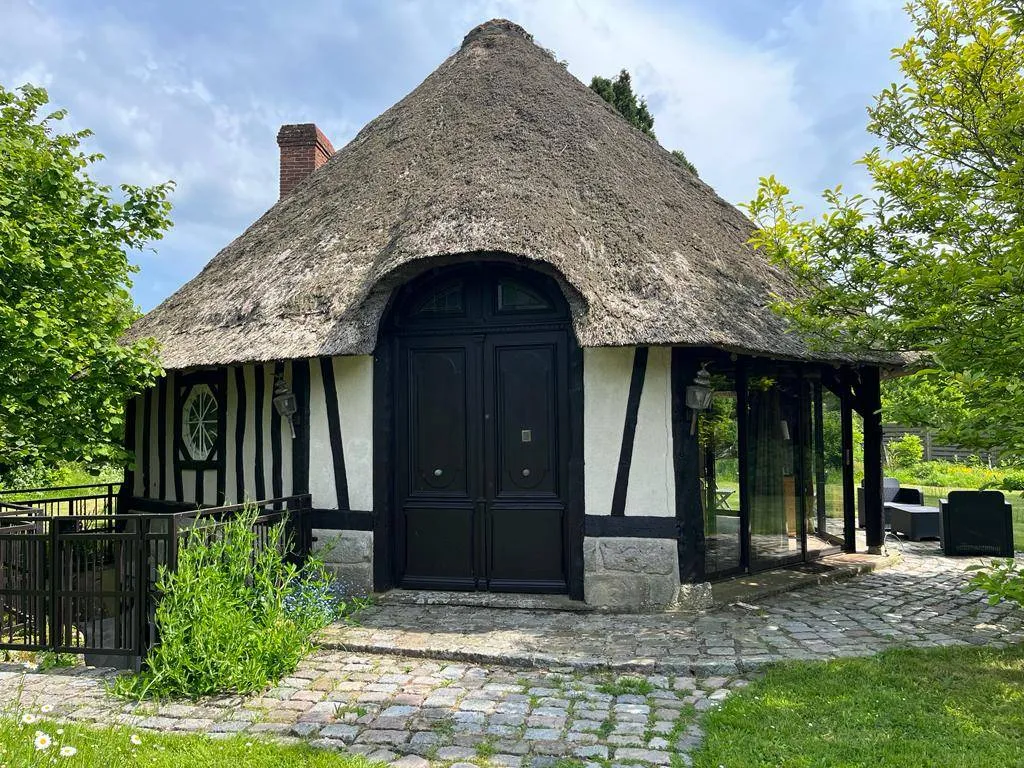 A saisir belle propriété  édifiée sur une parcelle de 5000 m² sur la commune de LA MAILLERAYE SUR SEINE