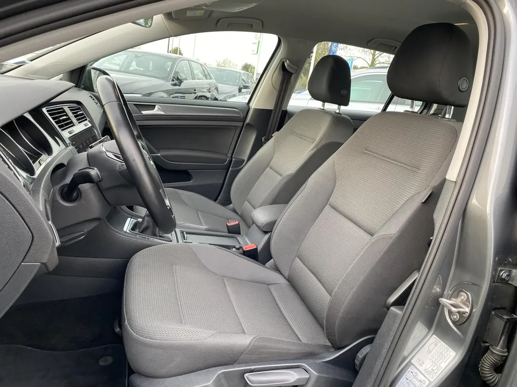 Volkswagen Golf 1.6 TDI 115 Confortline Business d'occasion à vendre près du Havre et Rouen (76)