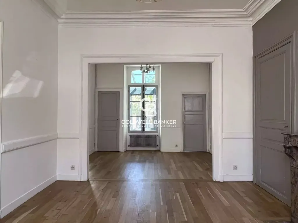 acheter une maison de ville pleine de caractère, idéalement située dans une rue calme du quartier Gare du Mans