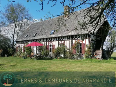 Propriété normande de caractère, 18 min de Pont-Audemer, 5 minutes des commerces, environnement agréable. Eure 27