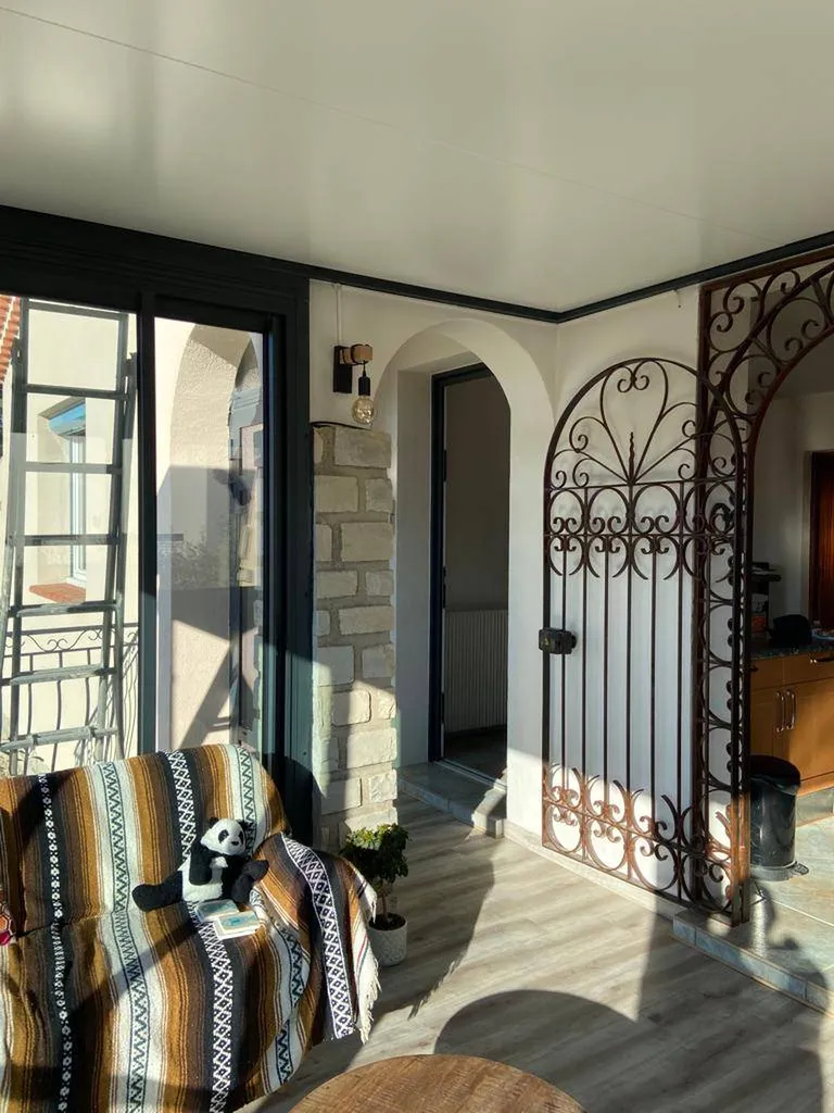 Pose de véranda SUN ISOL à Ensuès