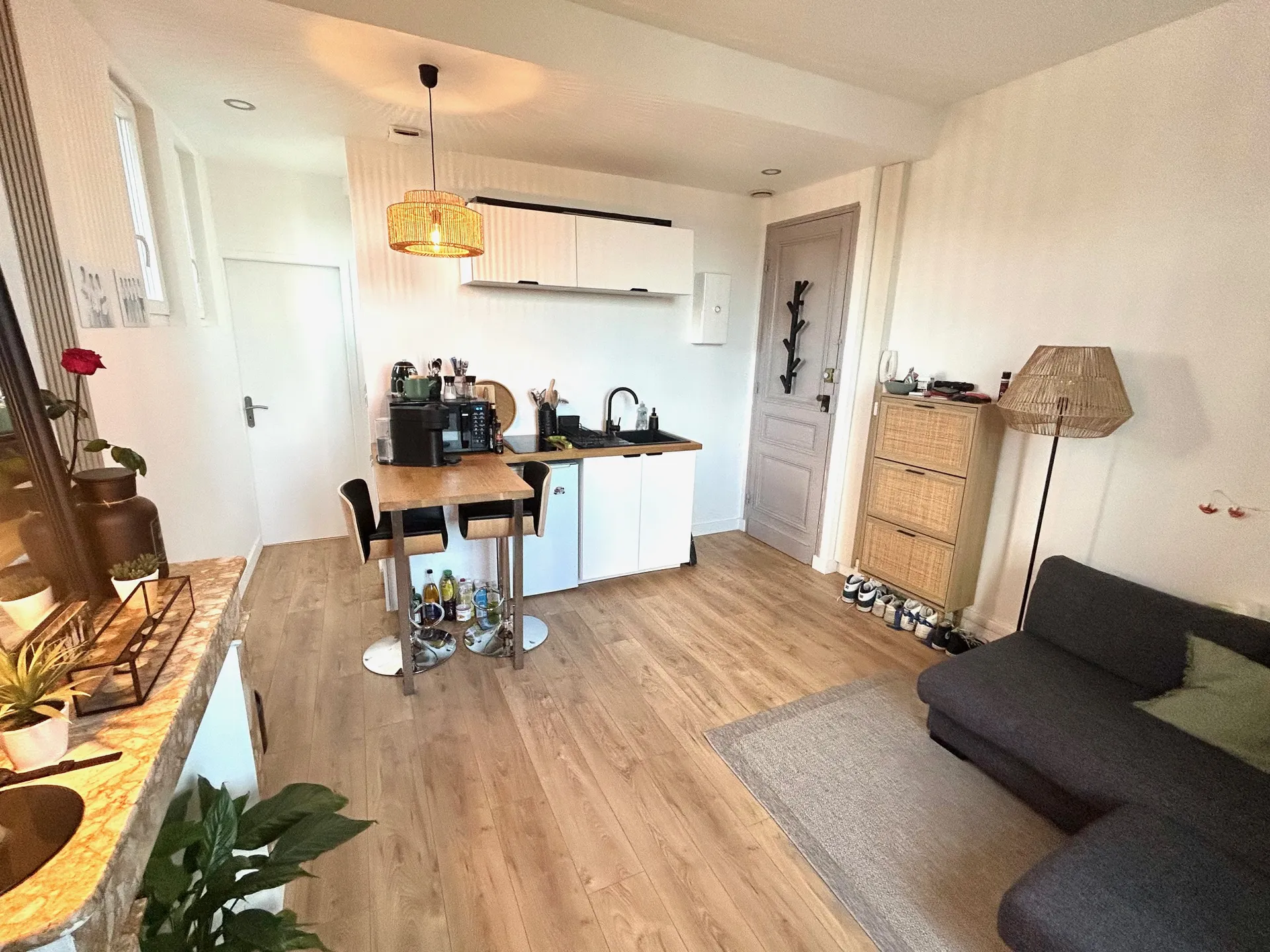 Joli T2 rénové dans immeuble en pierre Bordeaux Caudéran, Parc Bordelais