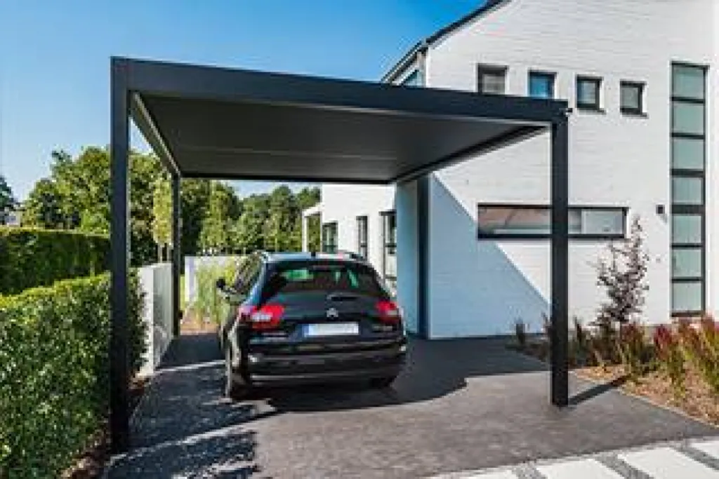 carport en aluminium adossé à la maison