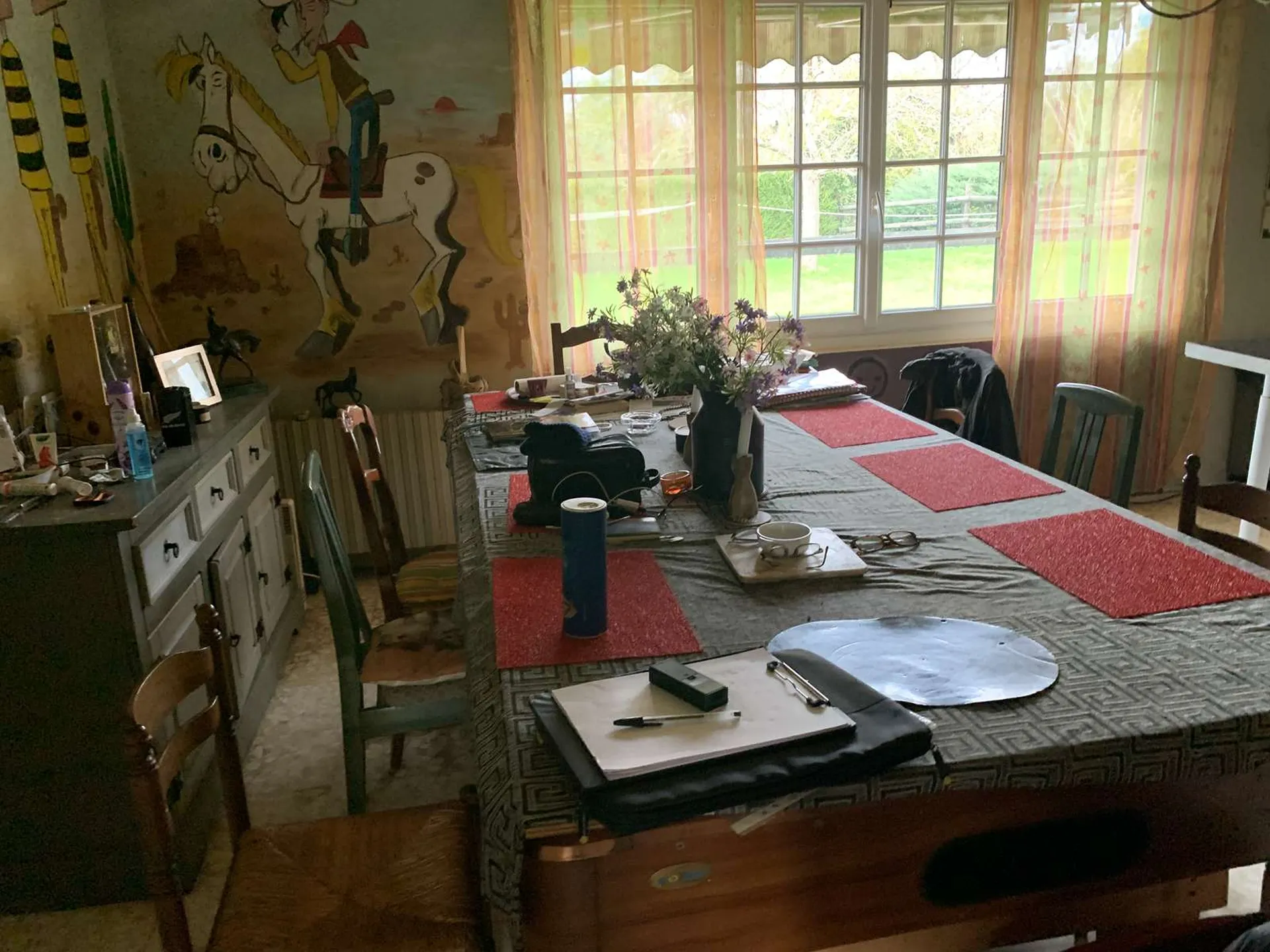 A VENDRE - En NORMANDIE, département de l'EURE, à proximité de BEAUMESNIL, une propriété équestre avec 12 ha 40 a