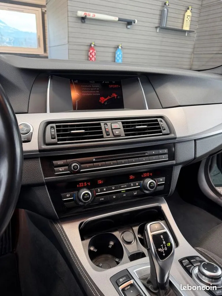 Acheter une BMW Série 5 535i 306 CHV Break avec boîte auto et siège électrique en alcantara - PACK M près de Cruseilles