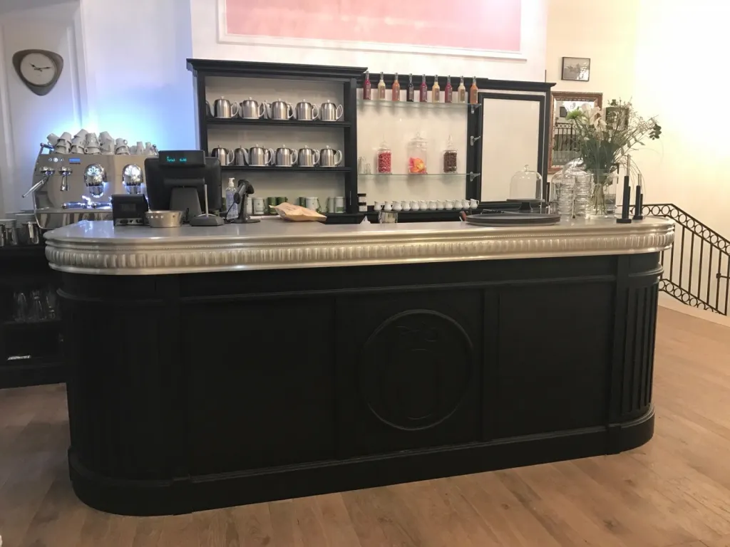 Fabrication sur-mesure de mobilier en massif sur Bordeaux et sa région