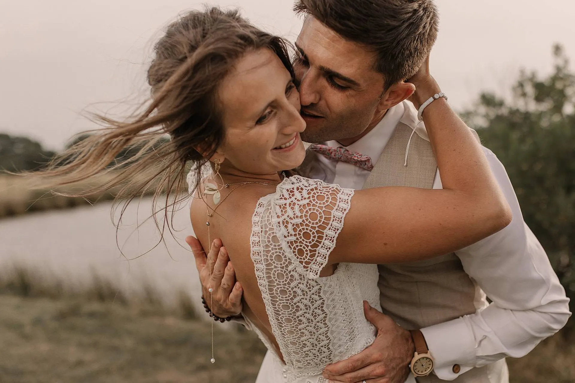 Les Mariages de Mademoiselle L Les tendances 2024 des robes de mariées : vos wedding planner à Bordeaux et Arcachon en Aquitaine vous disent tout ! - Photo Olga Palet