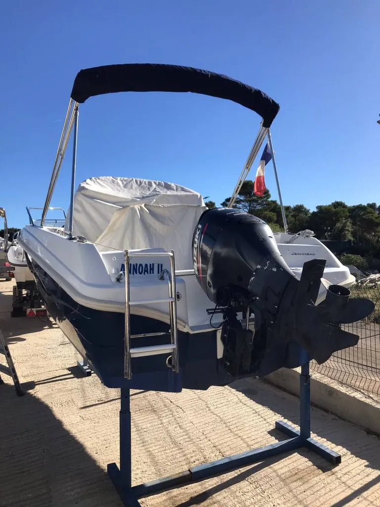 Bateau d'occasion Cap Camarat à Bandol
