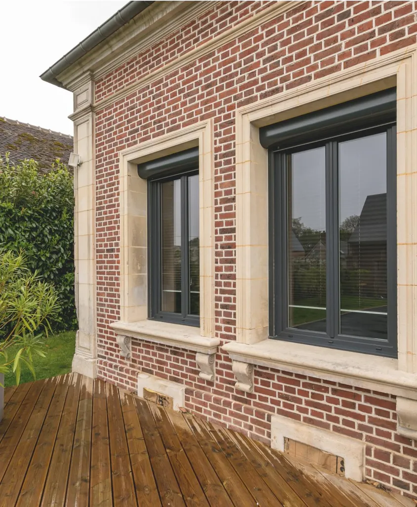 Professionnels experts de la pose de fenêtres secteur le Havre Alu / Bois / Hybride / PVC - Devis gratuit : Fenêtres sur mesure et performantes, réduisez vos factures et gagnez en confort !