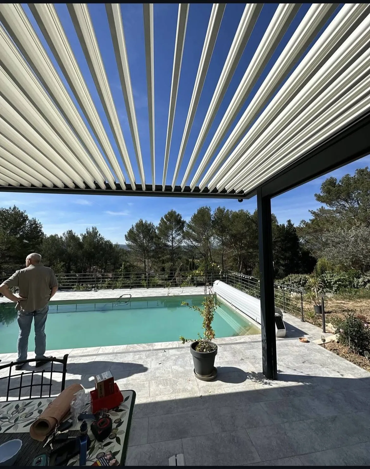 PERGOLAS BIOCLIMATIQUES EN ALUMINIUM A MARTIGUES