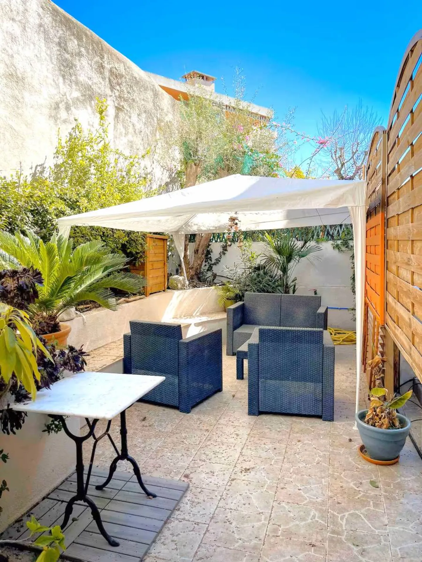 Vente appartement T4 Cassis  avec vaste terrasse dans résidence sécurisée derrière le port