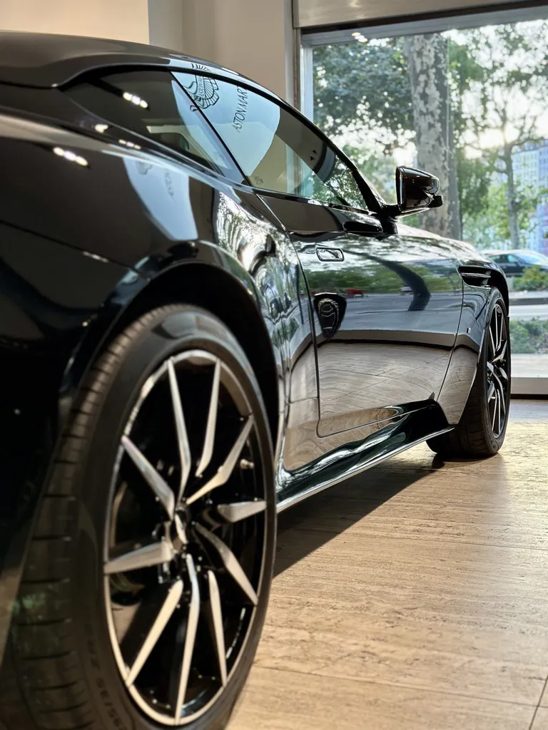 DETAILING Lyon protection traitement céramique Lyon film de protection PPF Lyon Aston Martin 