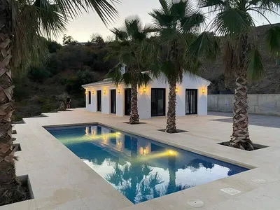 DALLAGE EXTERIEUR EN PIERRE ALBAMIEL