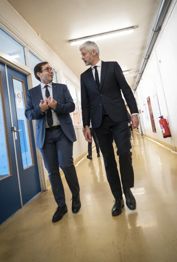 Laurent Wauquiez en visite chez BENTA Lyon : un soutien fort à la relocalisation pharmaceutique