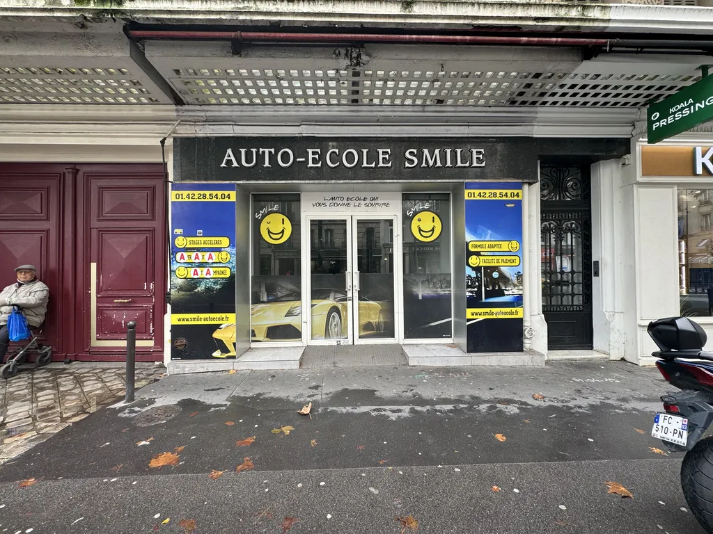 Location - Boutique 76 m², Brochant, Avenue de Clichy 75017 PARIS