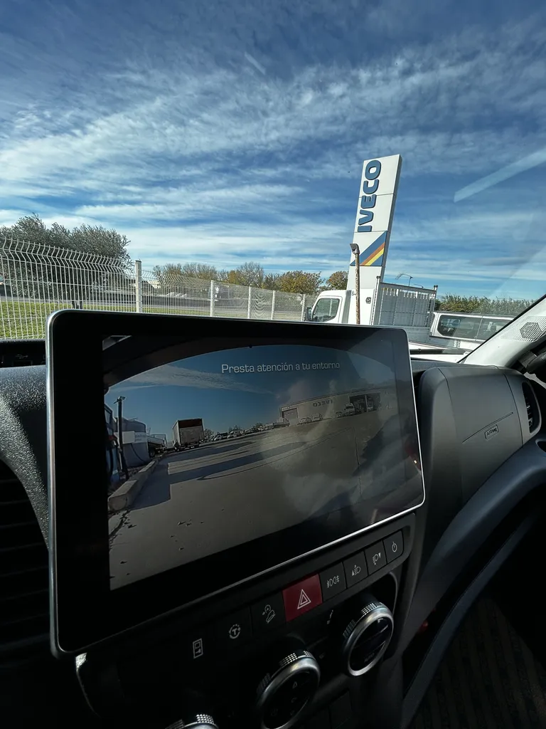 IVECO DAILY 35C16 HI MATIC CAISSE ISOLEE