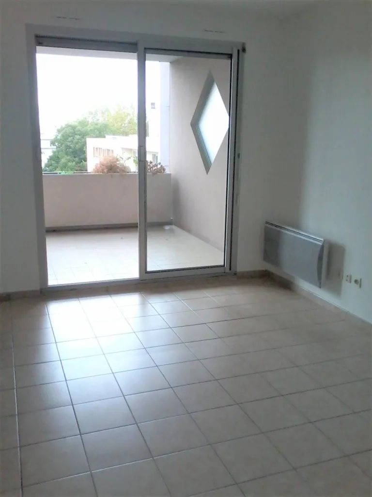 Appartement à louer avec terrasse à Bron centre