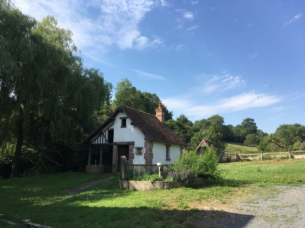 Vend ancien corps de ferme près de Livarot