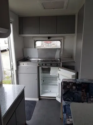 VENDU BURSTNER VENTANA 400 VENDUE