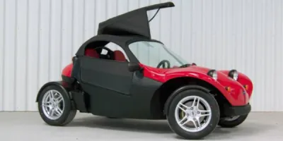 Vente Voiture sans permis Secma F440 rouge avec porte papillon et décapotable a Toulon dans le Var 83