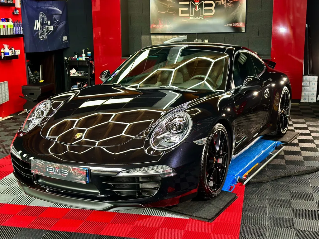 protection contre les rayures impacts film de protection PPF Lyon traitement céramique carosserie Porsche 911