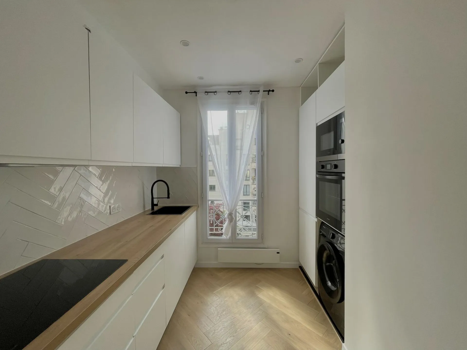 A vendre appartement 3 Pièces 56 m2 entièrement rénové / Rue Danton - Anatole France 92300 Levallois