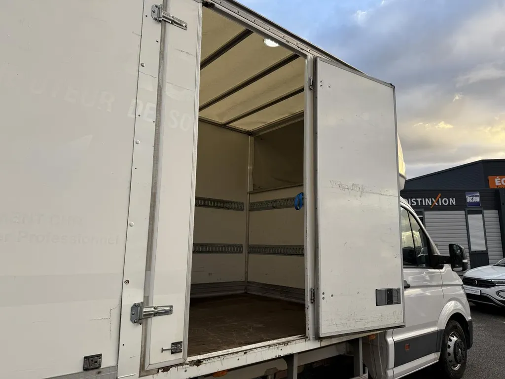 Vente utilitaire d'occasion VOLKSWAGEN CRAFTER à proximité du Havre : 20m3 disponible chez Caudebec Automobiles