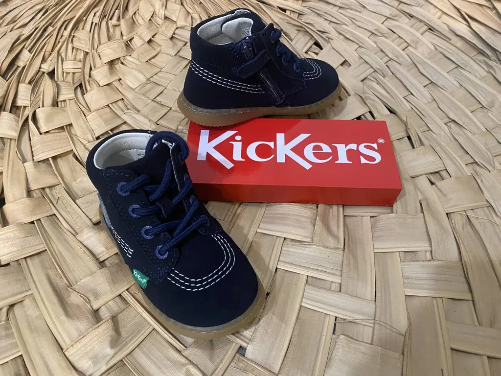 Premières Chaussures pour bébés  KICKERS A LIBOURNE Chez BABY VILA