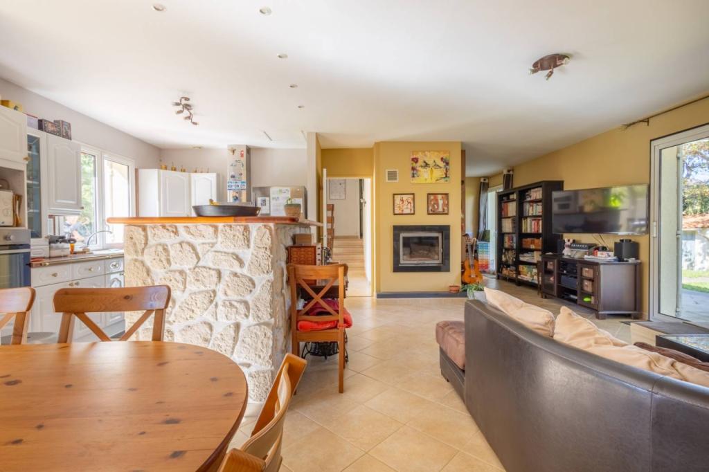 Agréable maison avec grande parcelle de 1300m2 Pessac Haut-Lévêque - Cap de Bos 