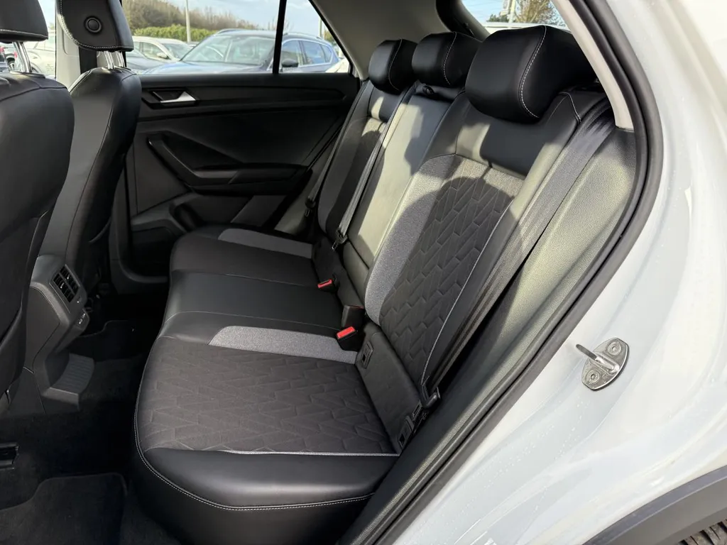 Volkswagen T-Roc d’occasion proche Rouen – SUV essence fiable et équipé chez Caudebec Automobiles