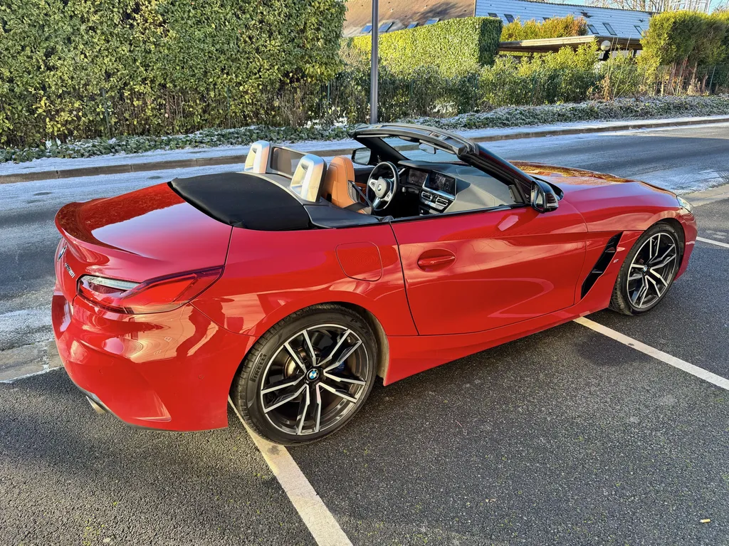 Lustrage complet et protection céramique GTECHNIQ sur cette BMW Z4 qui récupère une belle brillance