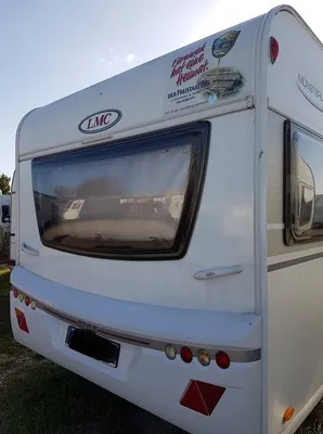 VENDUE BELLE CARAVANE LMC STYLE 460D en 1700 Kgs PTAC, 4 COUCHAGES