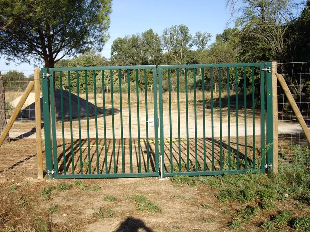 Pose d'un portail pivotant à Velaux