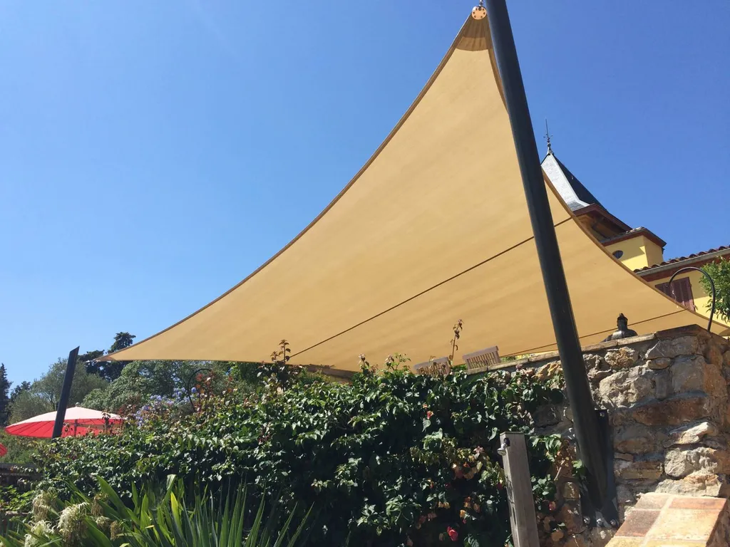 Poteau pour voile d'ombrage Cannes 06