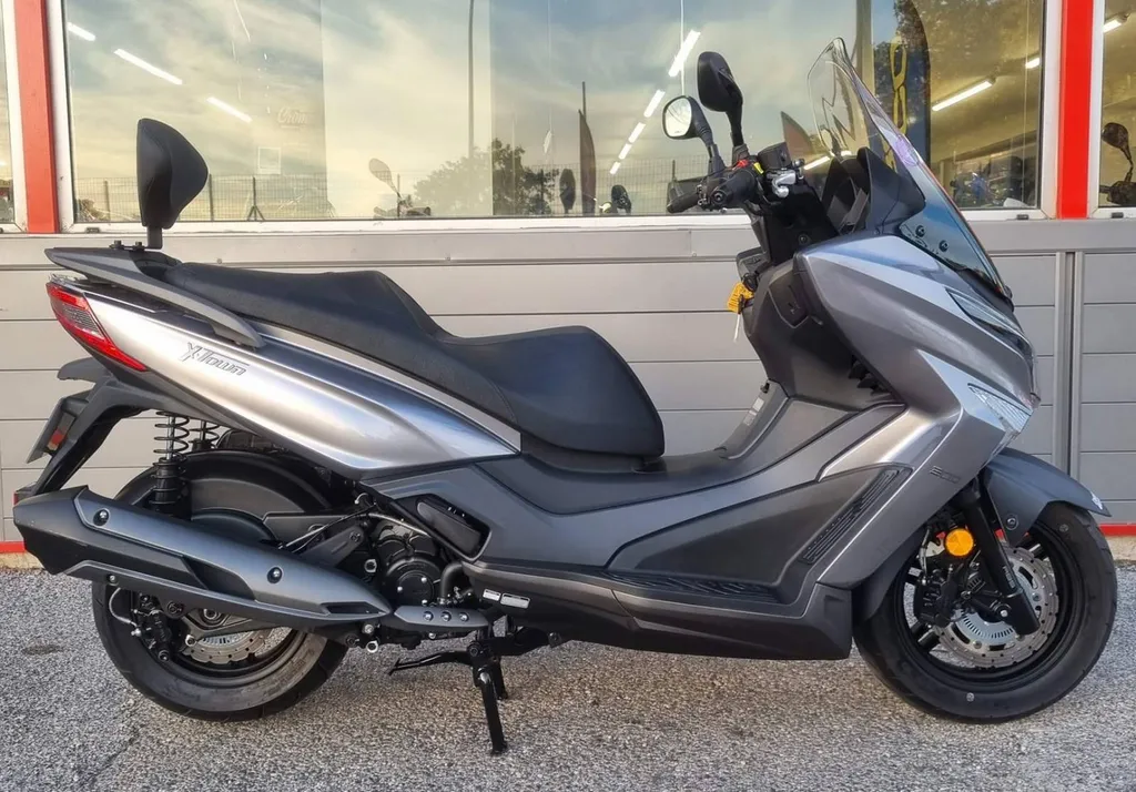 SCOOTER OCCASION KYMCO 300 LA SEYNE SUR MER