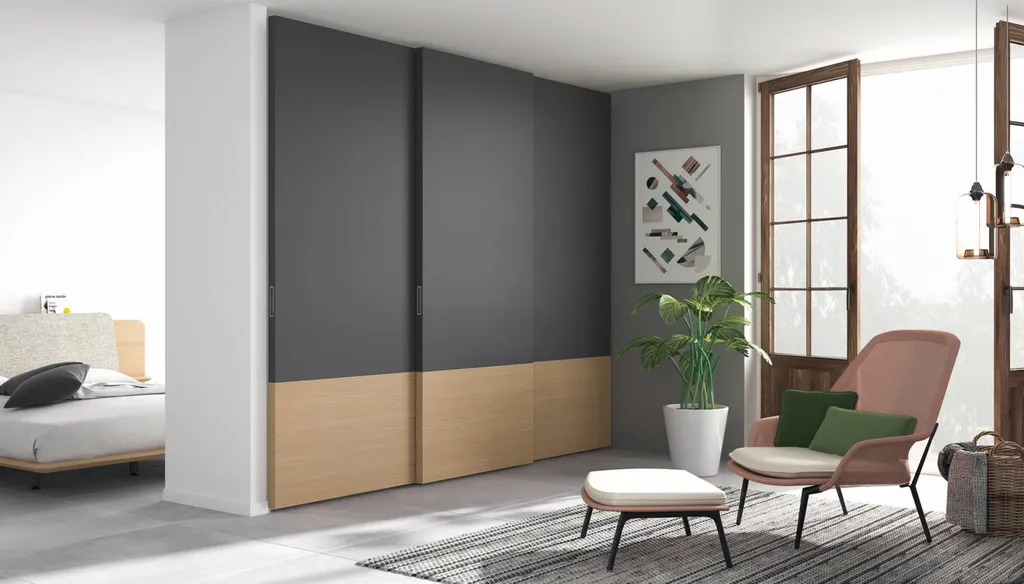 Dressing design avec porte coulissante Hyères les palmiers près de La Valette