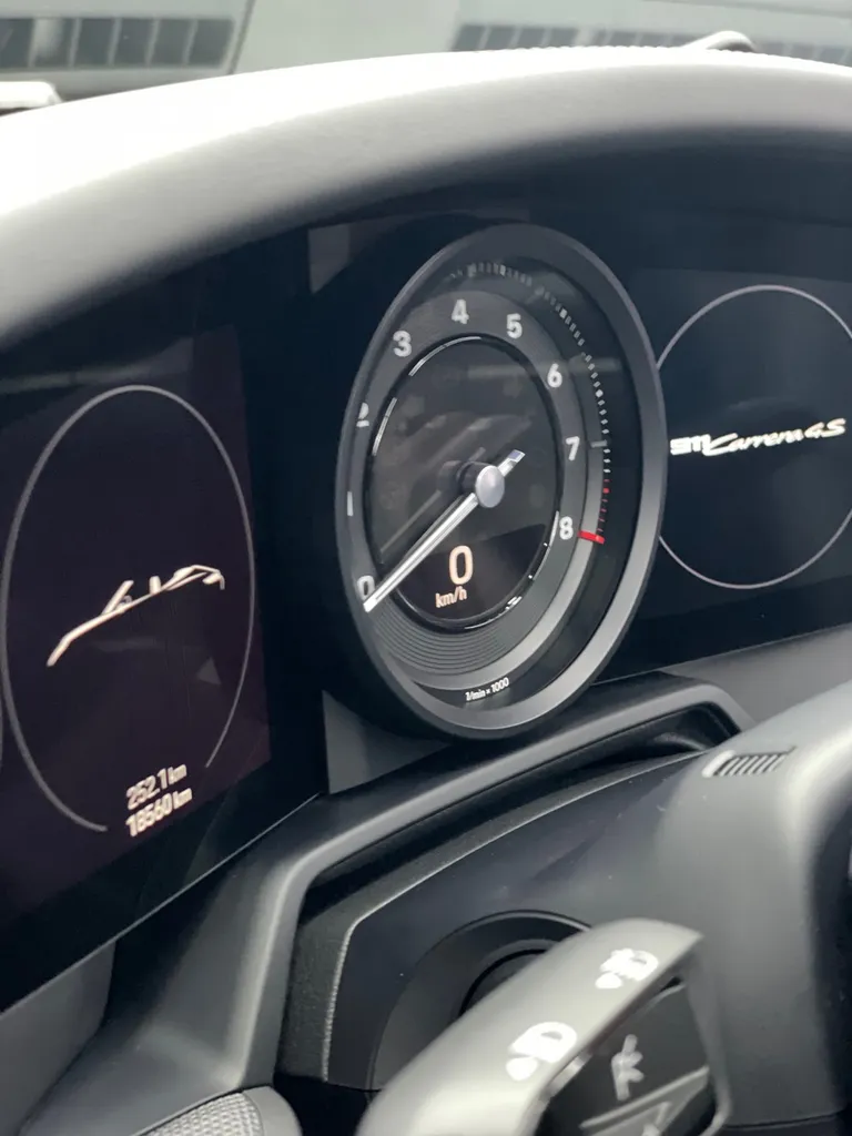 Protection carrosserie Porsche 992 4S cabriolet traitement céramique à Tassin la Demi Lune