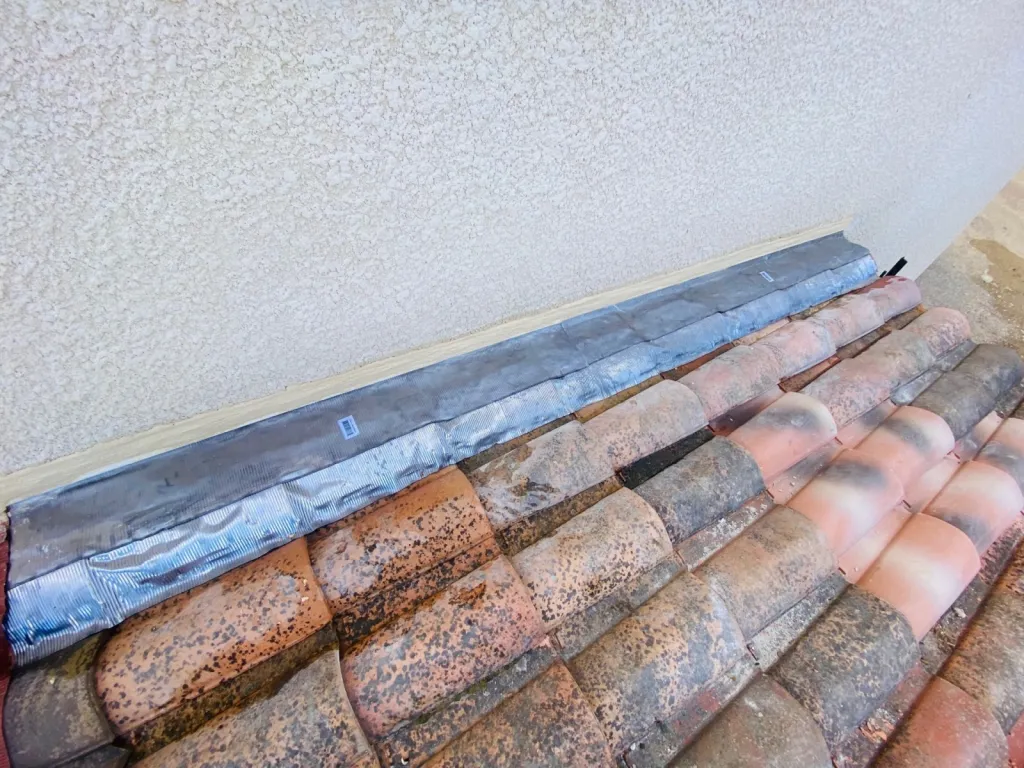 Solin plomb fini sur Bouc Bel Air