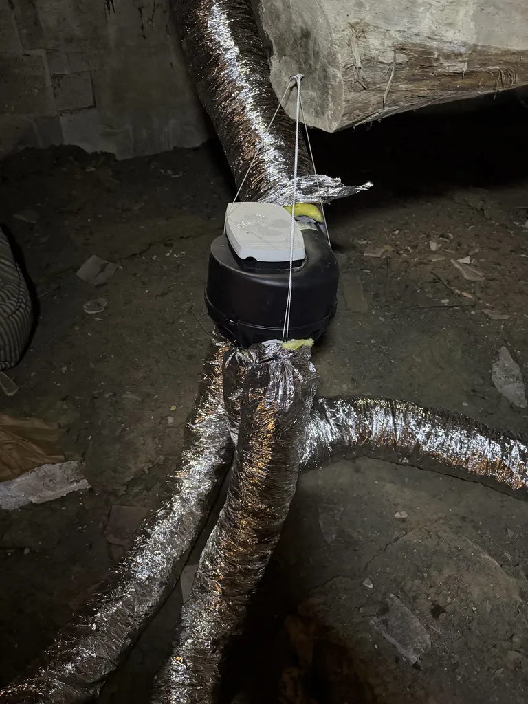 Pose d'une VMC simple flux Hygro en rénovation dans une maison à Lussac (33570) – ECSR