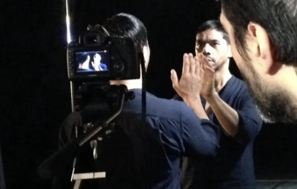 Au-delà du reflet par Guillaume Bordier Chorégraphe et Directeur Artistique de GB Luxury's Arts à Paris