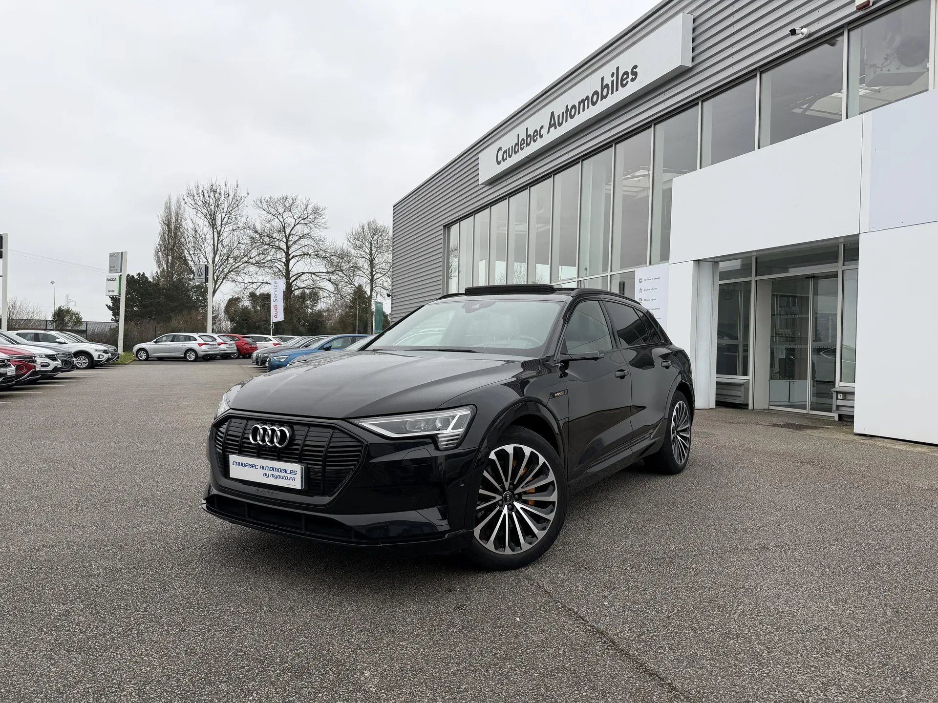 Audi e-tron d'occasion à vendre proche du Havre : découvrez ce SUV électrique premium chez Caudebec Automobiles La Frénaye