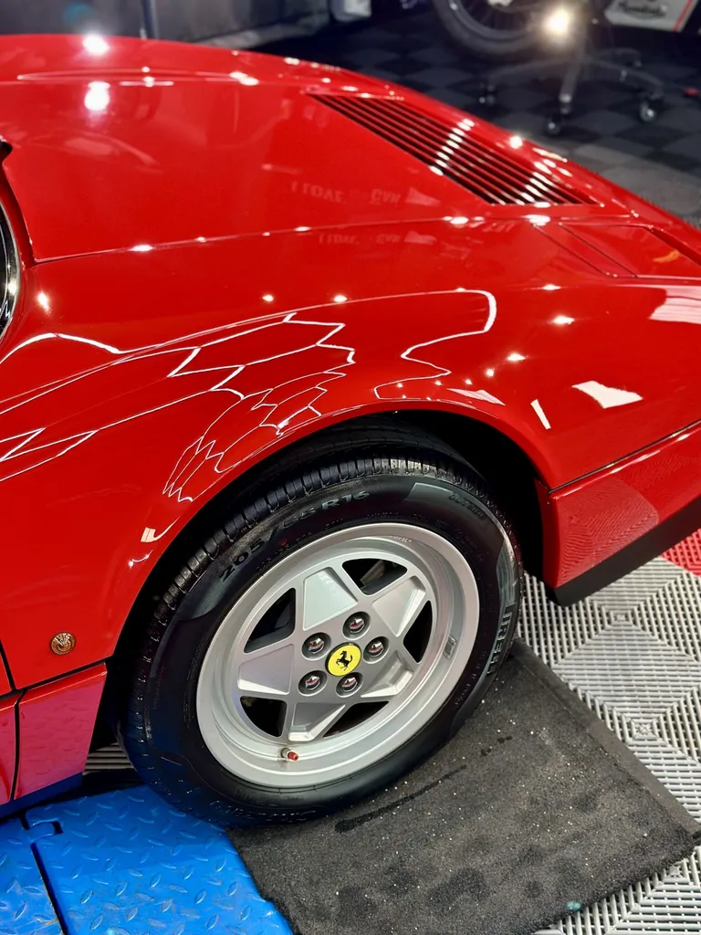 Traitement céramique lyon polissage carrosserie DETAILING Ferrari 328 GTS