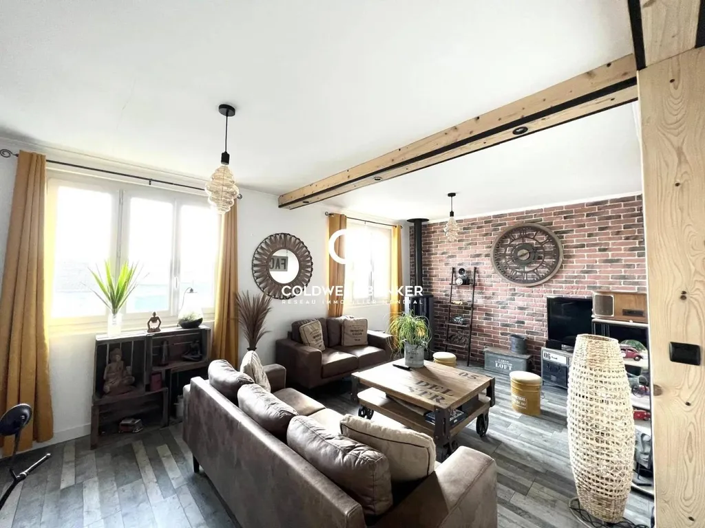 Maison familiale  rénovée avec un garage quartier Riffaudières au Mans A vendre