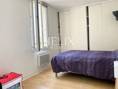 Bel appartement au coeur du centre ville de Saint Germain en Laye à deux pas du RER A.